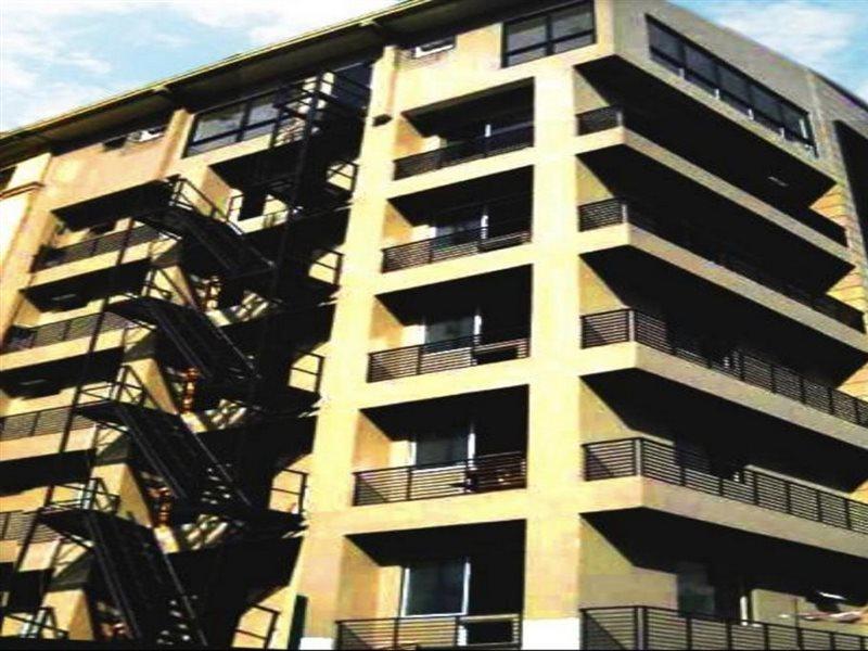 The Fort Budget Hotel- Bonifacio Global City Makati City Екстериор снимка