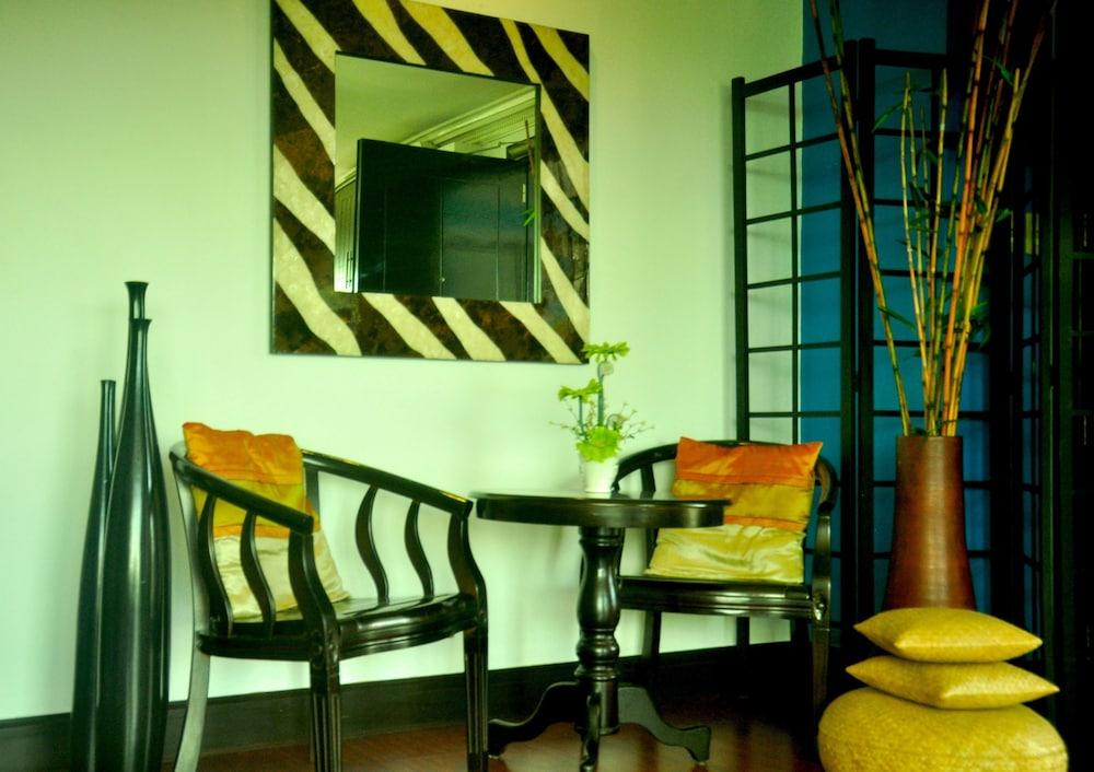 The Fort Budget Hotel- Bonifacio Global City Makati City Екстериор снимка