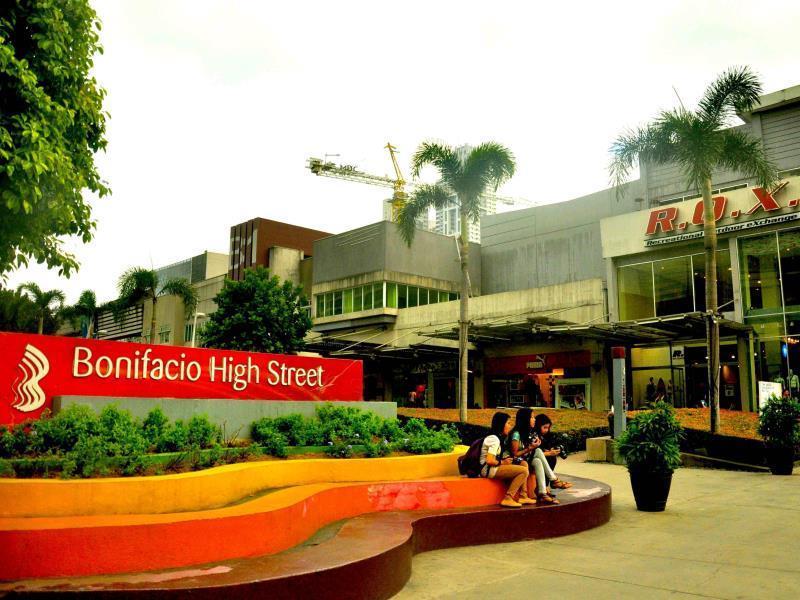 The Fort Budget Hotel- Bonifacio Global City Makati City Екстериор снимка