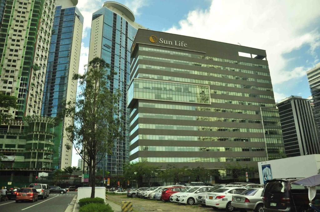 The Fort Budget Hotel- Bonifacio Global City Makati City Екстериор снимка