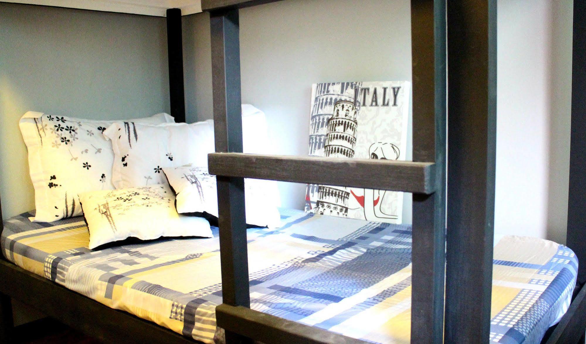 The Fort Budget Hotel- Bonifacio Global City Makati City Екстериор снимка