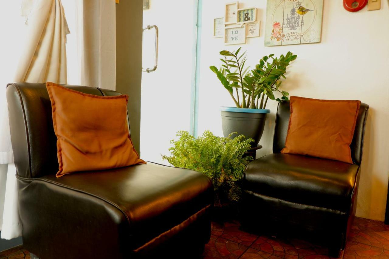 The Fort Budget Hotel- Bonifacio Global City Makati City Екстериор снимка
