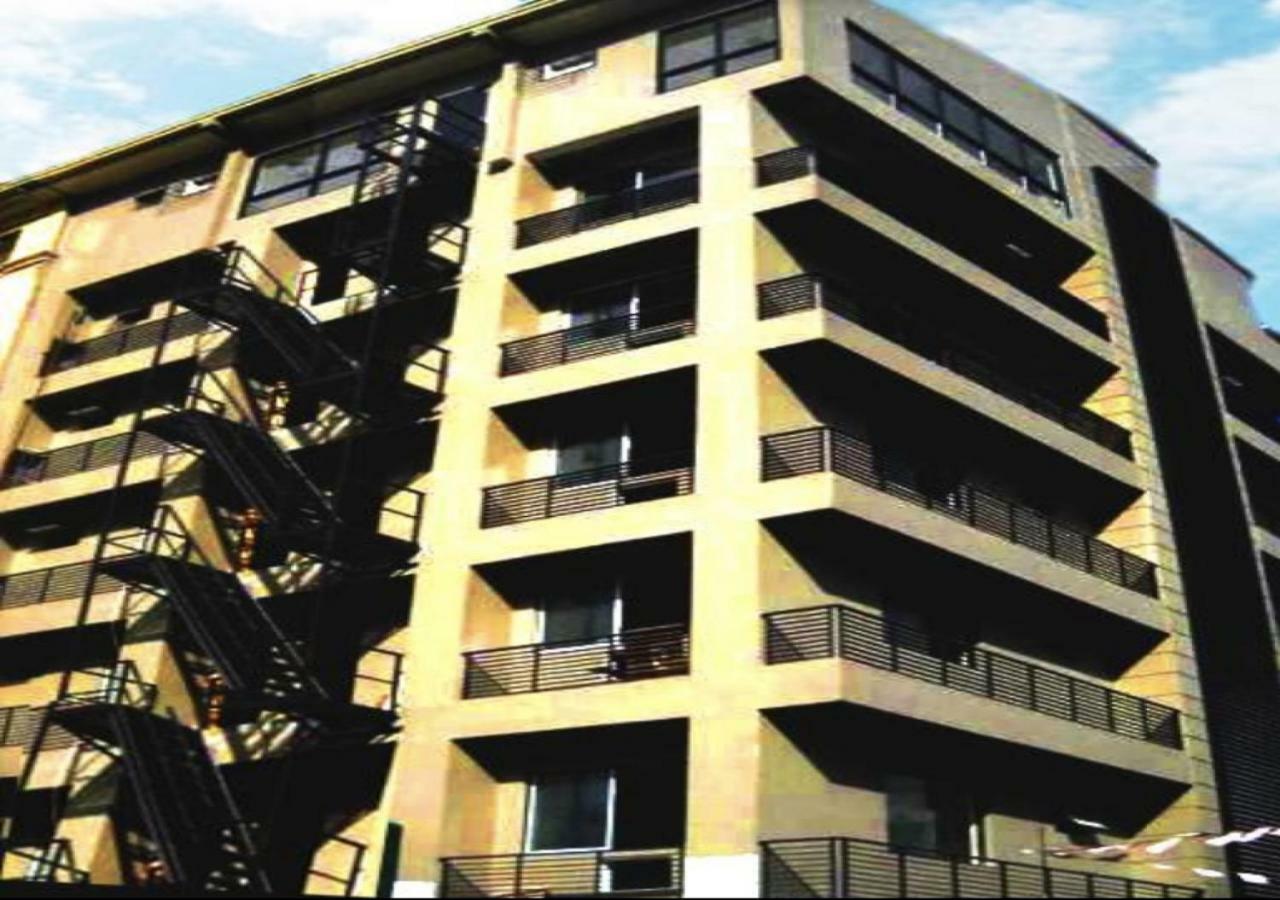 The Fort Budget Hotel- Bonifacio Global City Makati City Екстериор снимка
